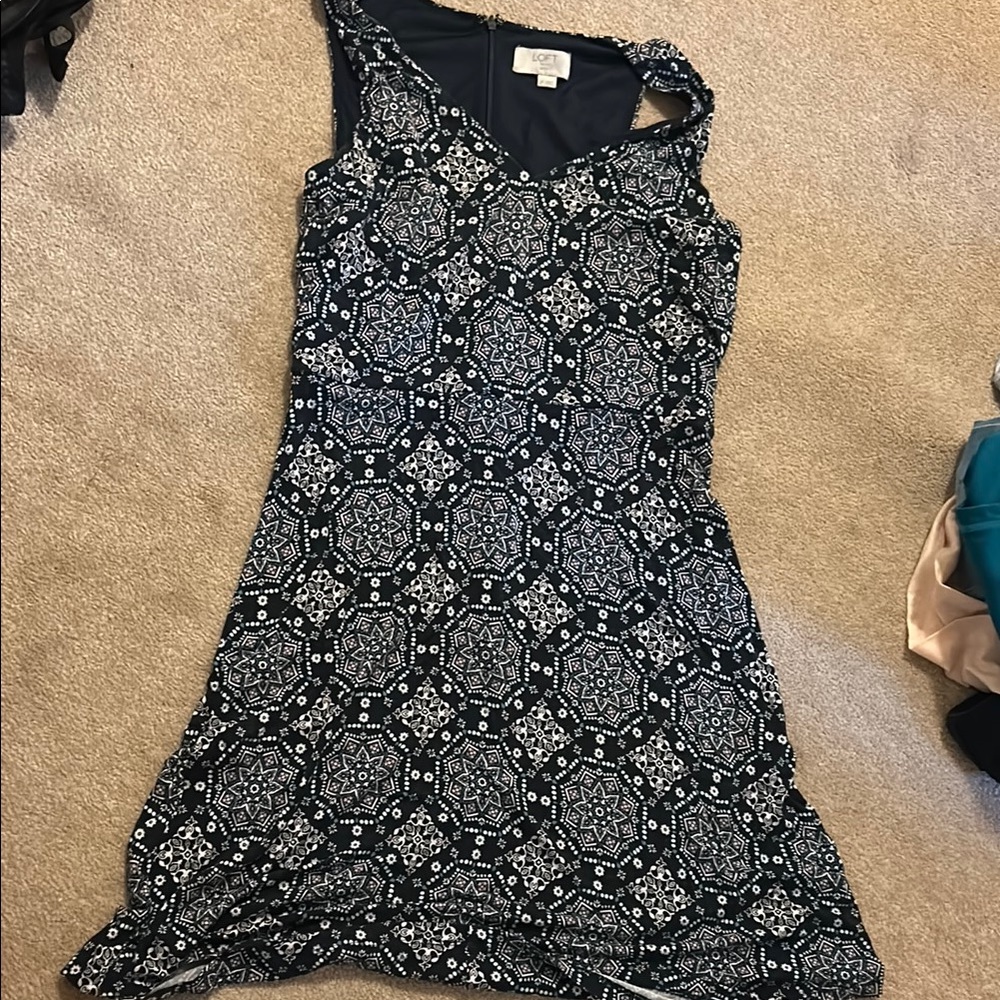Women's Black and White Patterned Dress